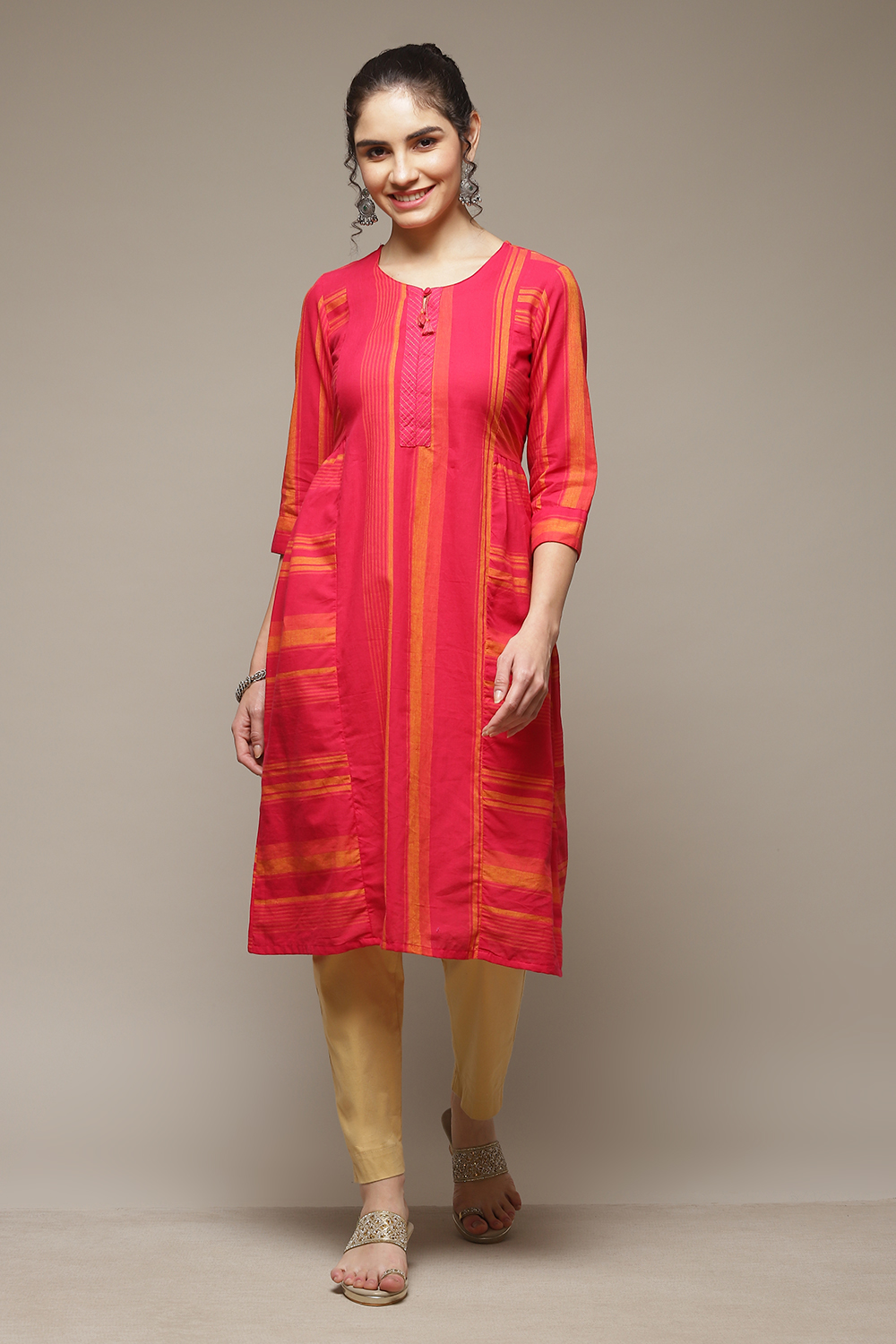 Fuschia Viscose Blend Straight Kurta image number 1